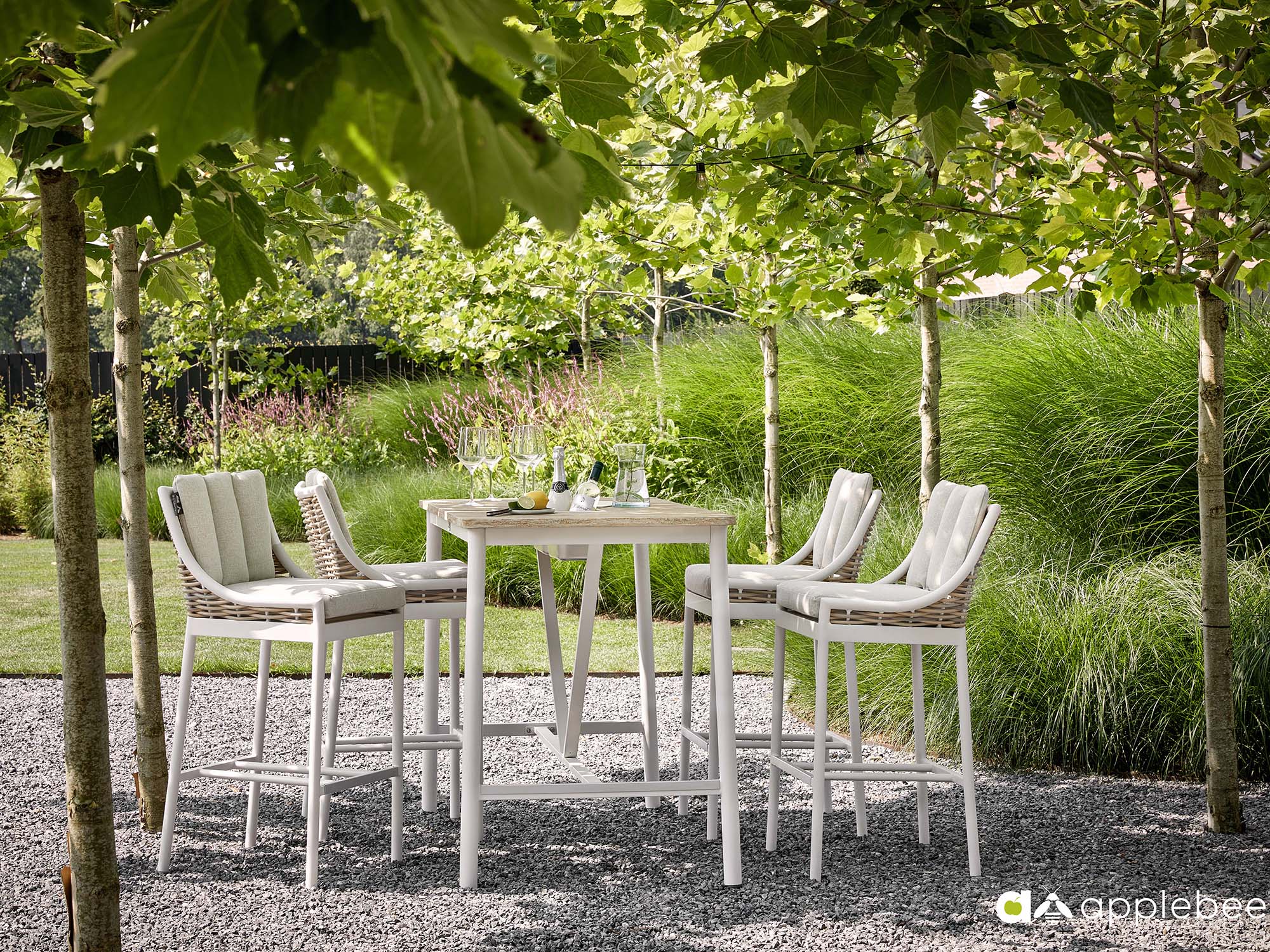 Applebee_milou_oyster_barset_2000x1500